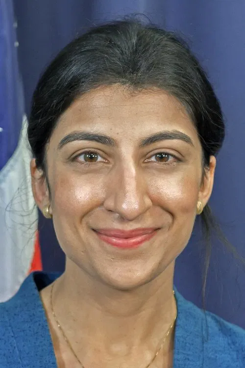 Foto de perfil de Lina Khan