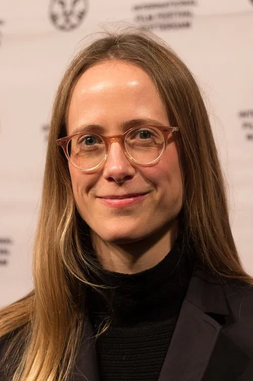 Claire Oakley profile picture