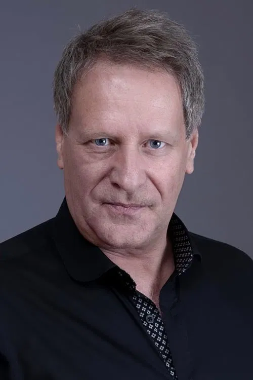 Stefan Kopiecki profile picture