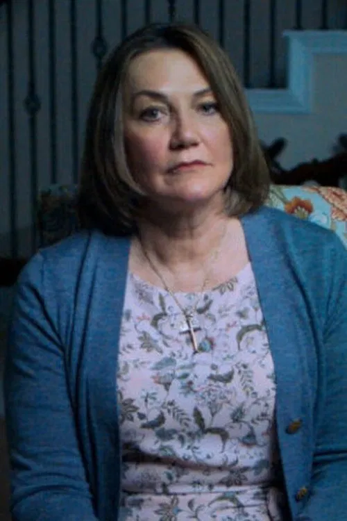 Julia Holcomb profile picture