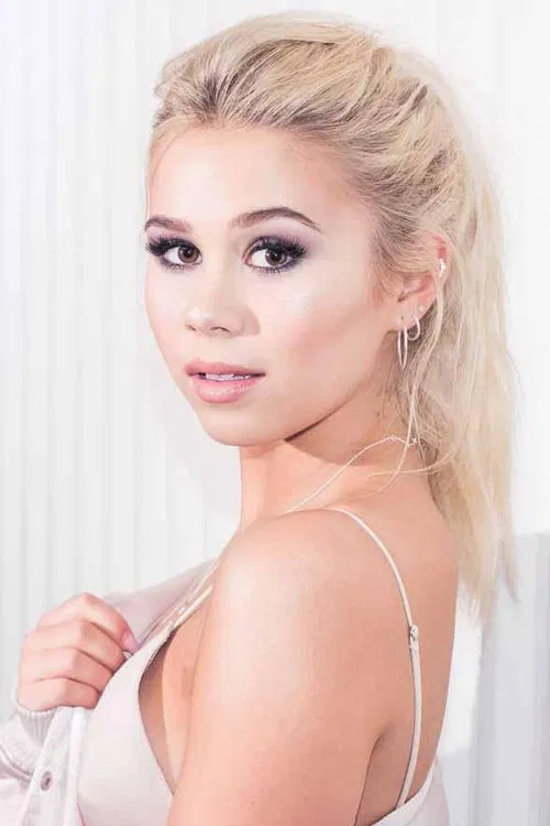 Lisa Ajax profile picture
